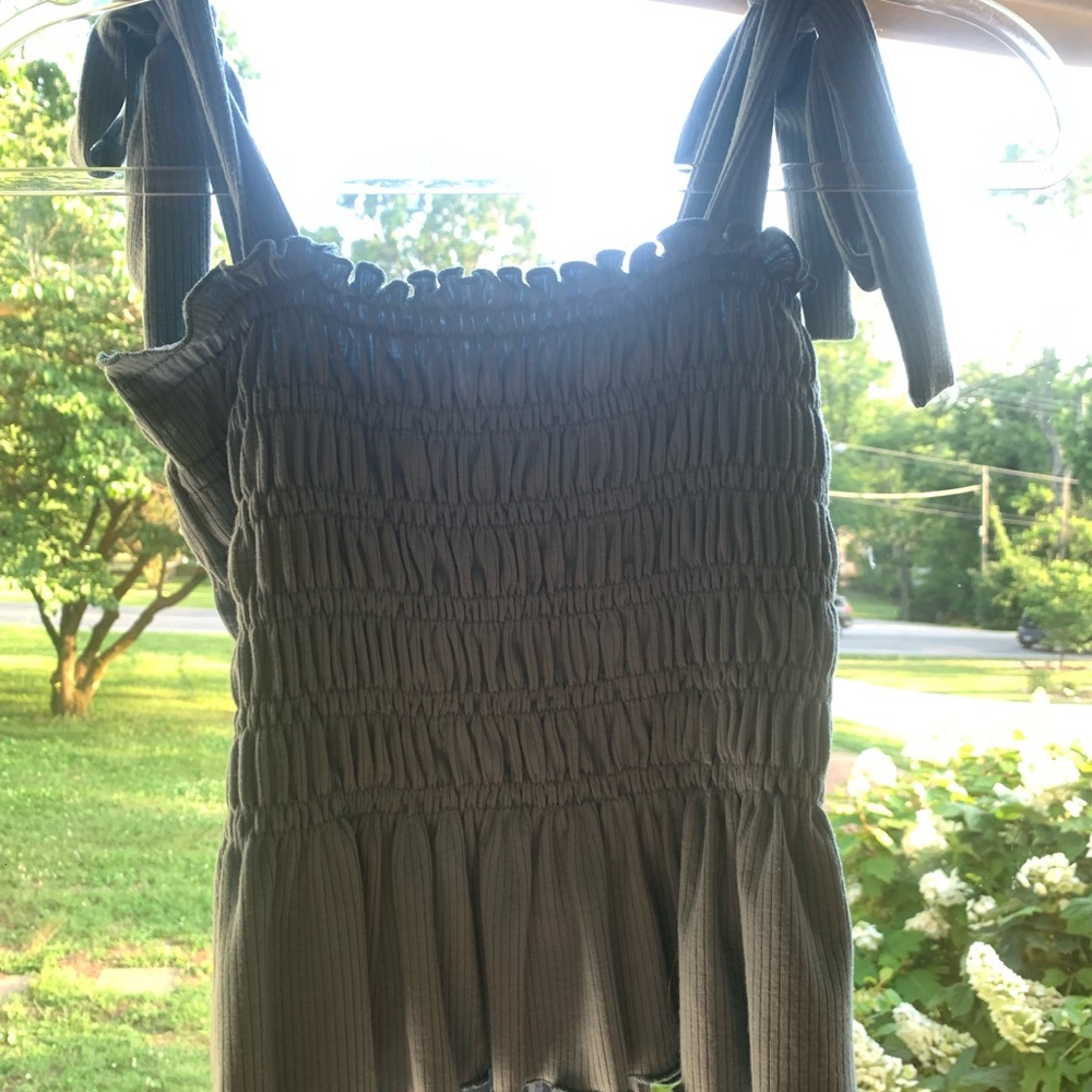 Altar’d State Women’s Small blue cropped tank top